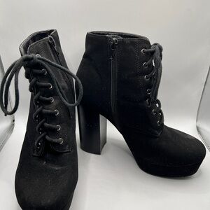 Shiekh Black Lace Up Platform Ankle Boot Heels 7.5 4.5” Heel